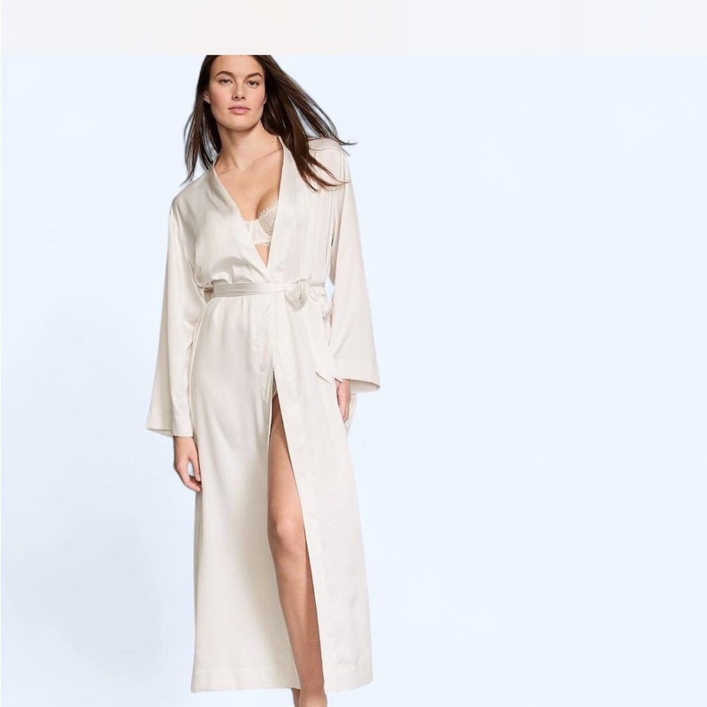 NWT Bride long satin robe white cream Women's Robe